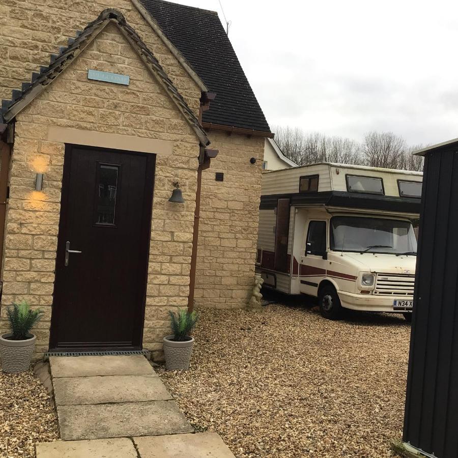 Mavis In The Cotswolds Hotel Bourton-on-the-Water Екстериор снимка